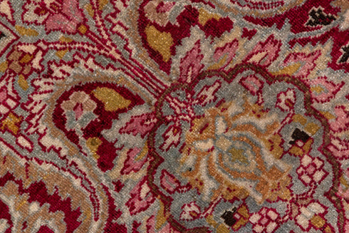 Antique Meshed Area Rug (8' x 11')